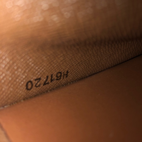 Louis Vuitton Mens Wallet - Picture 8 of 8